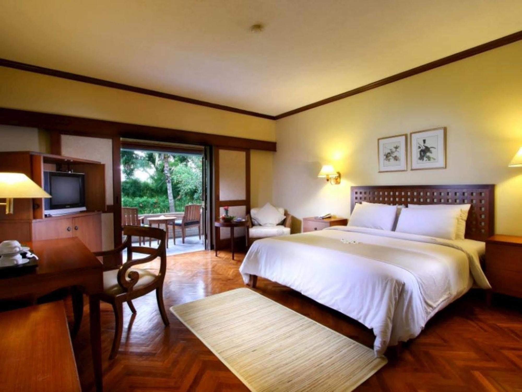 The Santosa Villas & Resort Lombok Mangsit Extérieur photo