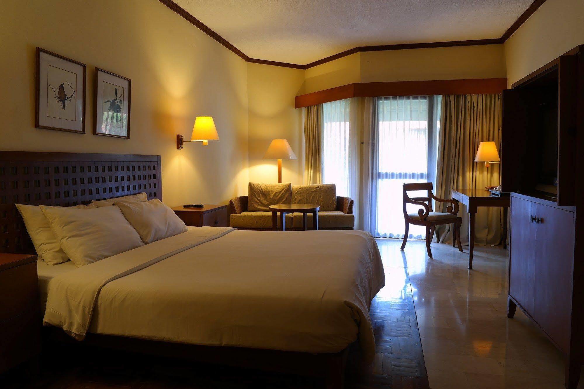 The Santosa Villas & Resort Lombok Mangsit Extérieur photo
